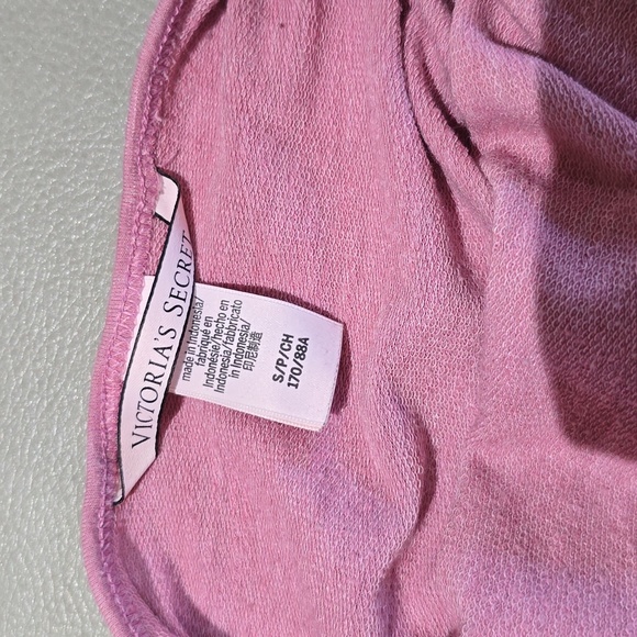 Victoria Secret long-sleeved shirt size small - Picture 6 of 11